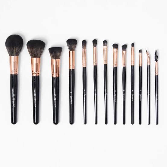 BH Signature Rose Gold 13 Piece Brush Set with Holder image 2