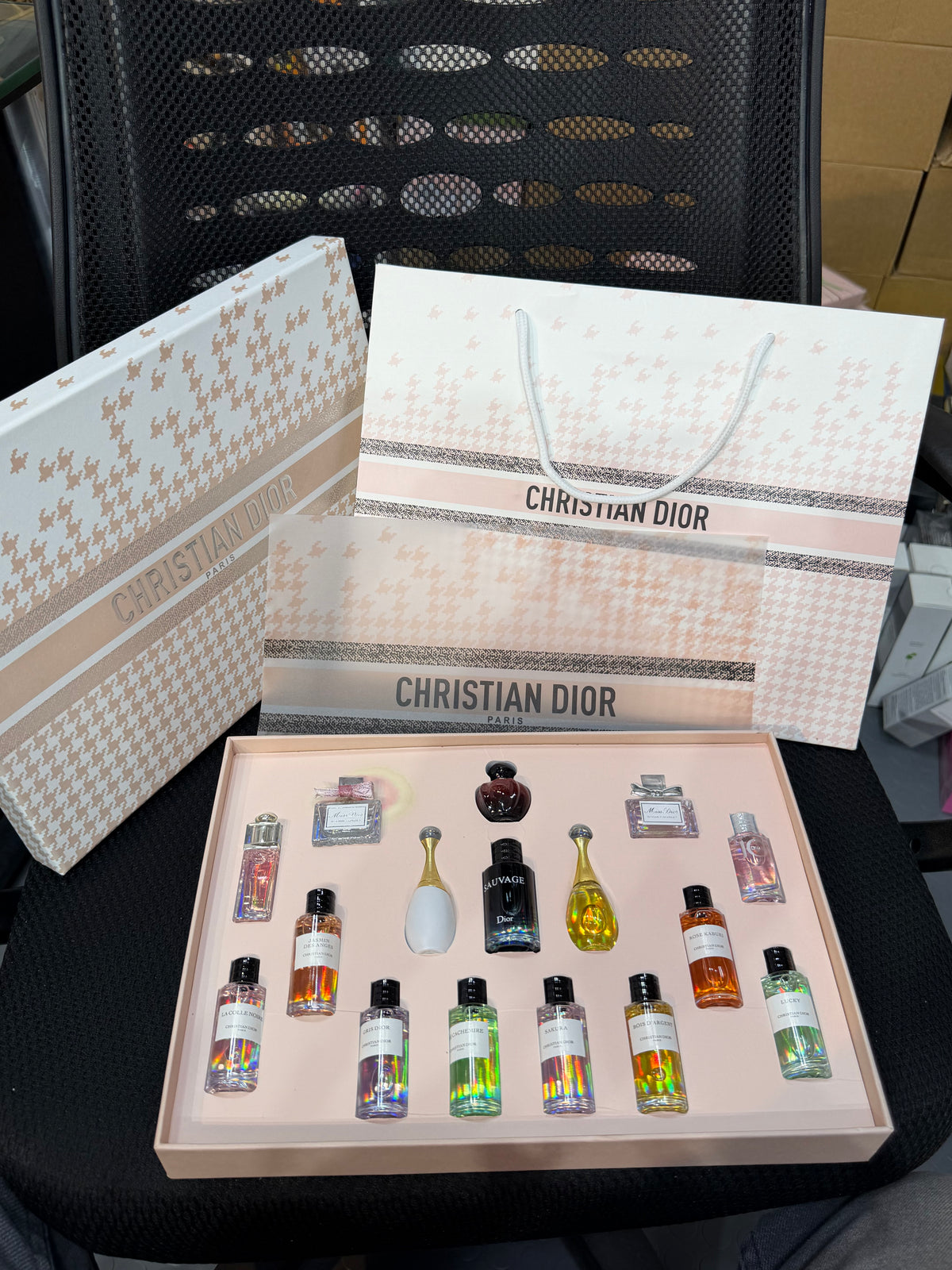 Dior 16in1 Perfume Gift Set